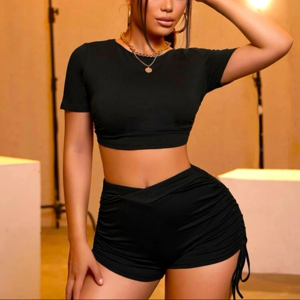 Two piece set from SHEIN for smaller females